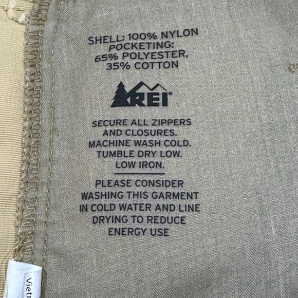 REI Co-Op Adventures 10" Shorts‎ Khaki Size 36 Hiking Outdoor Summer - Picture 6 of 7